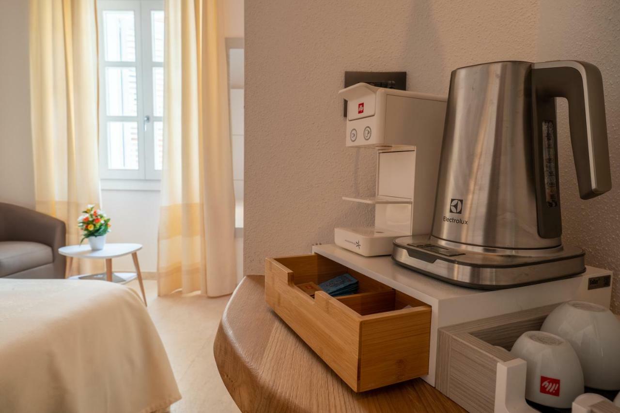 Corso Umberto Rooms オルビア エクステリア 写真
